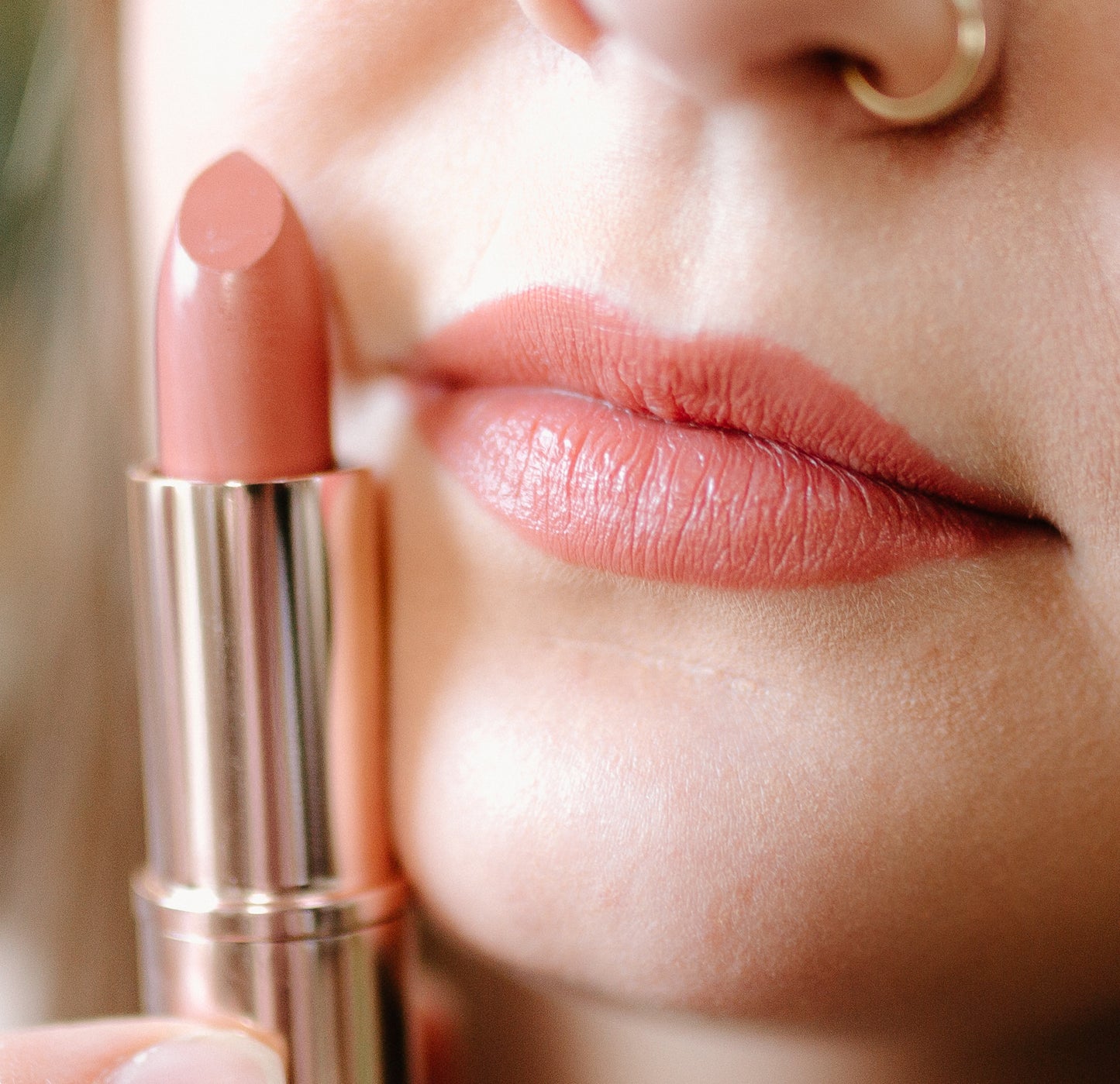 Lavish Natural Lipstick - Carefree